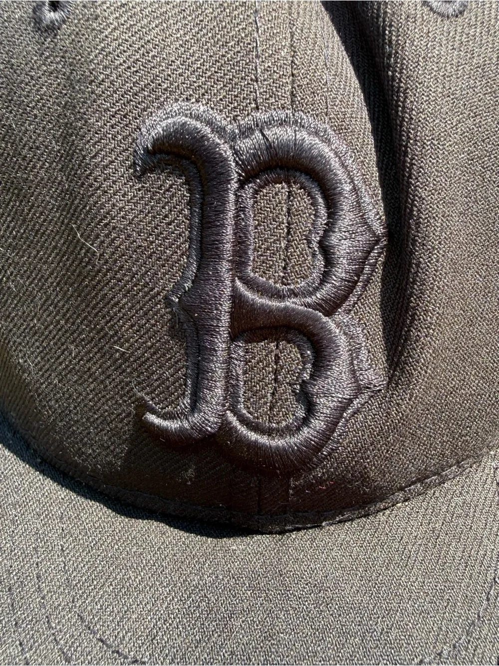 Men's Black Baseball Cap with Raised 'B' Embroidery size 7 3/4 Blackout Baseball